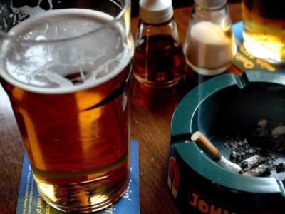 Реклама алкоголя и табака. (Фото: newzz.in.ua)